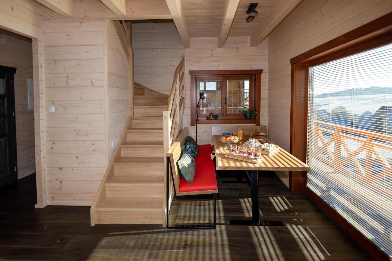 Houten Vakantiewoning "Reisnaarpolen" Royaal Ontbijt, Sauna En Hottub Czarna Gora Luaran gambar